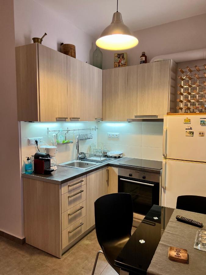 Central Kalamata Cozy Apartment Exterior photo