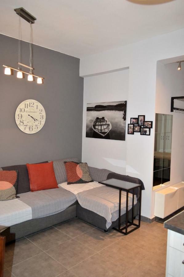 Central Kalamata Cozy Apartment Exterior photo